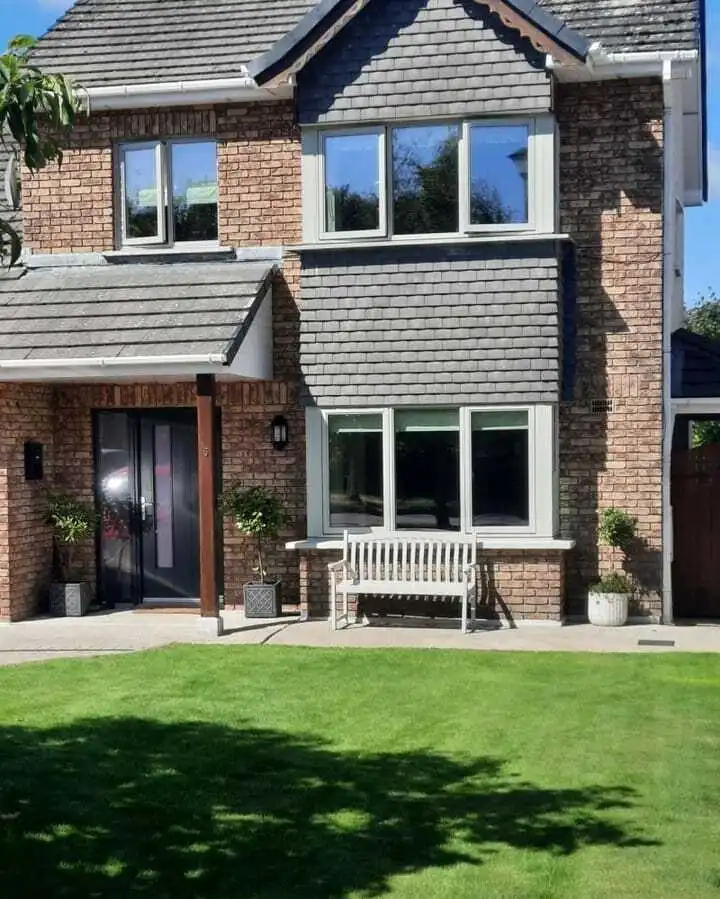 Side Swing Reversible Window - Image 2