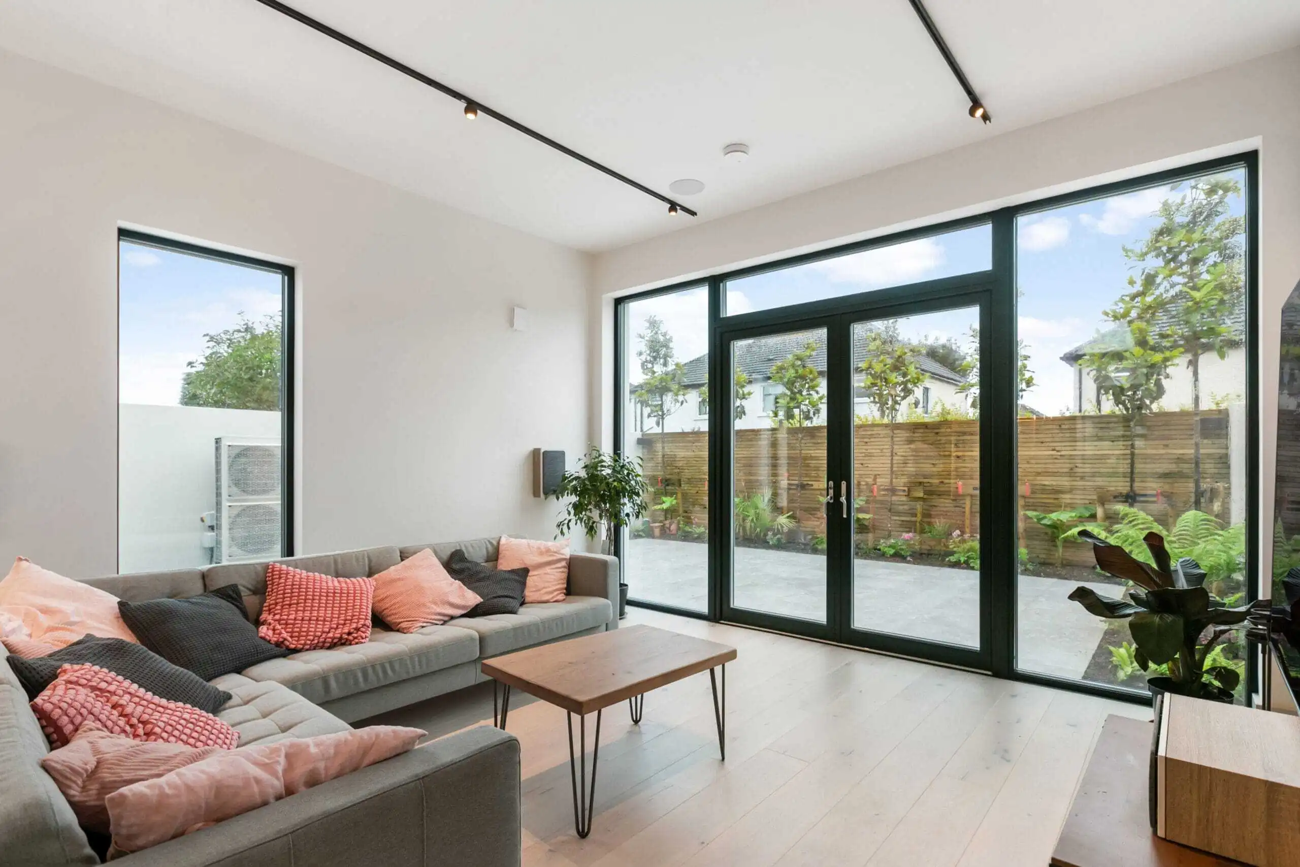 Double Balcony Door - Image 5