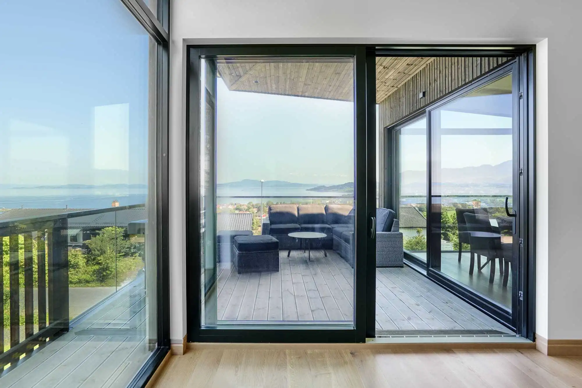 Sliding Door Single - Image 2